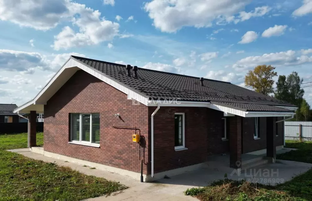 Дом в Калужская область, Боровский муниципальный округ, Совьяки с/пос, ... - Фото 1