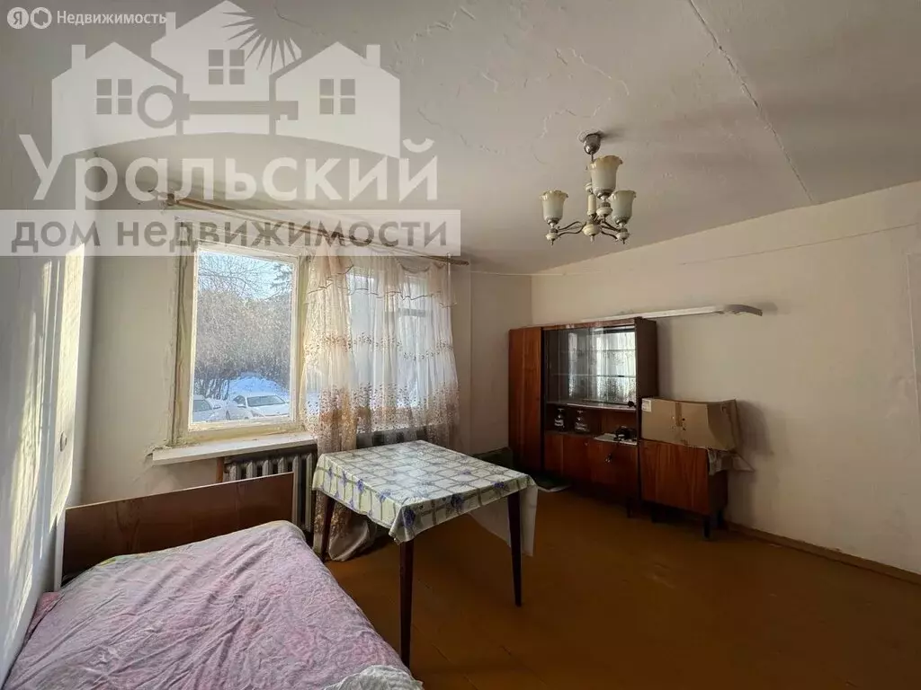 2-комнатная квартира: Свердловская область, муниципальное образование ... - Фото 1