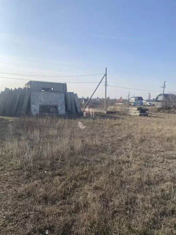Участок в Саратовская область, Энгельсский район, Красноярское ... - Фото 1