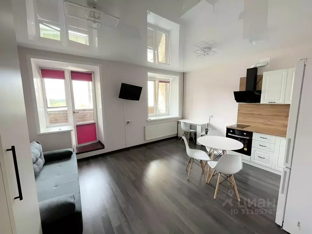 Студия Тюменская область, Тюмень ул. Беляева, 33к2 (32.0 м) - Фото 1