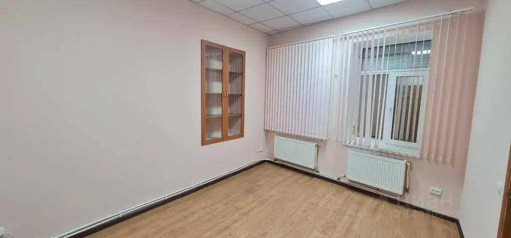 Офис в Крым, Симферополь ул. Некрасова, 31 (55 м) - Фото 0