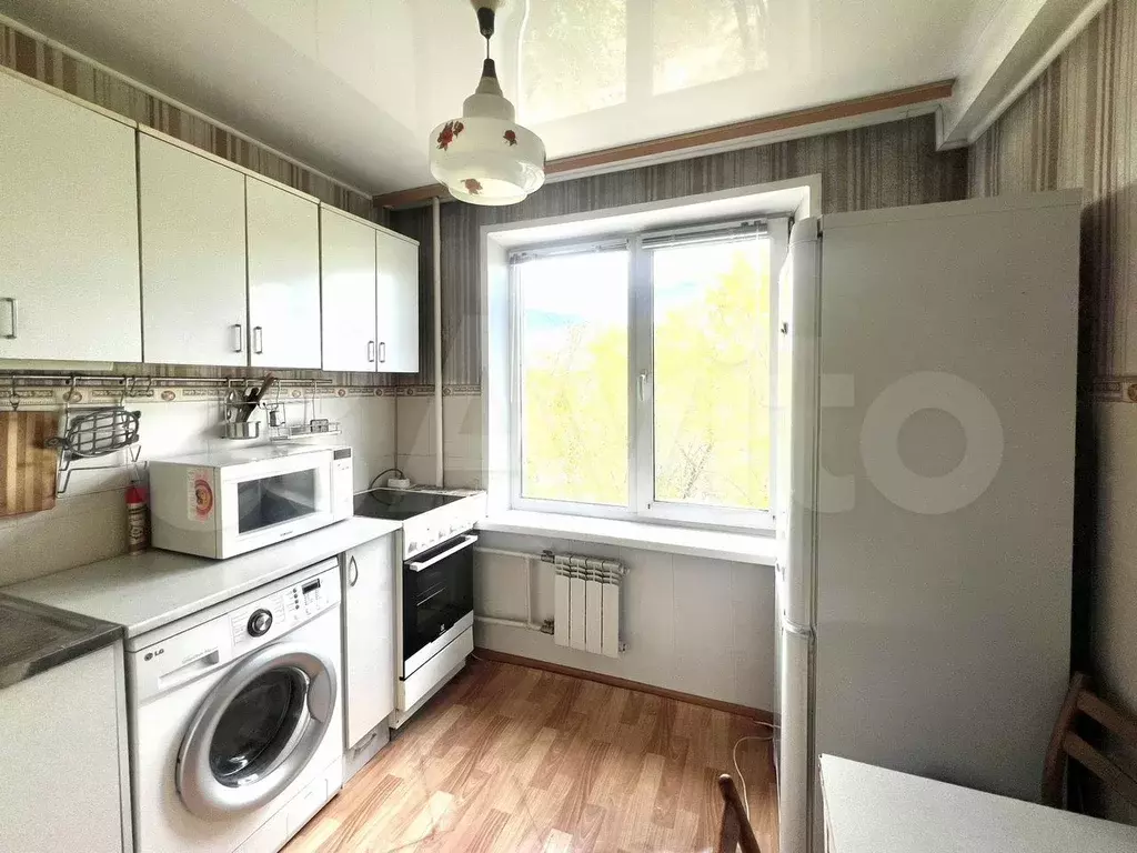 3-к. квартира, 58 м, 4/9 эт. - Фото 0