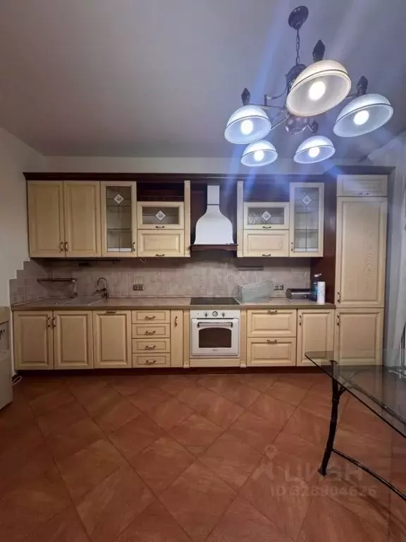 Студия Московская область, Одинцово ул. Чикина, 12 (90.0 м) - Фото 1