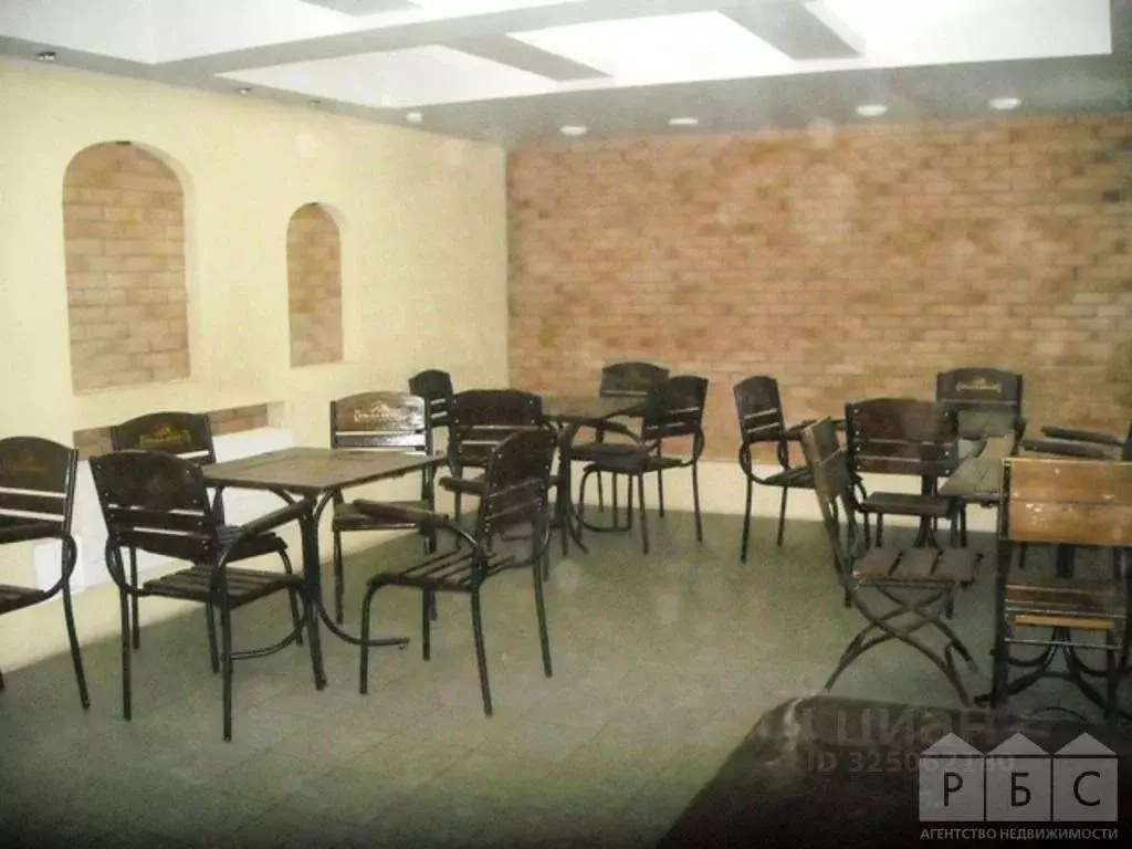 Помещение свободного назначения в Саратовская область, Саратов ул. ... - Фото 1