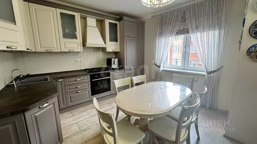 2-к кв. Ханты-Мансийский АО, Ханты-Мансийск ул. Мира, 39А (90.2 м) - Фото 2