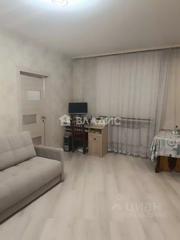 2-к кв. Бурятия, Улан-Удэ Октябрьская ул., 2А (42.8 м) - Фото 1