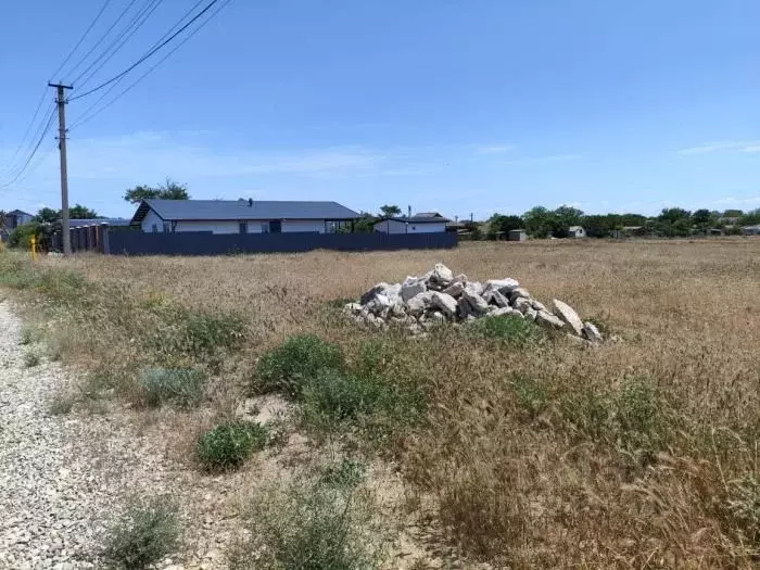 Участок в Крым, Сакский район, Молочненское с/пос, Южный дм ул. ... - Фото 0