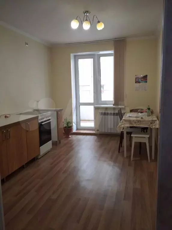 1-к. квартира, 43 м, 1/10 эт. - Фото 1