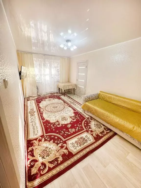 3-к кв. Тюменская область, Тюмень Фабричная ул., 17 (57.3 м) - Фото 0
