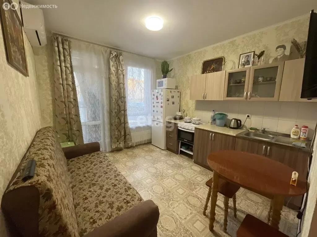 1-комнатная квартира: Тюмень, улица Андрея Бушуева, 2 (35 м) - Фото 1