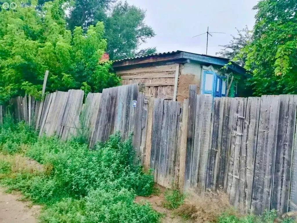 Дом в Астраханская область, Красноярский муниципальный округ, поселок ... - Фото 1