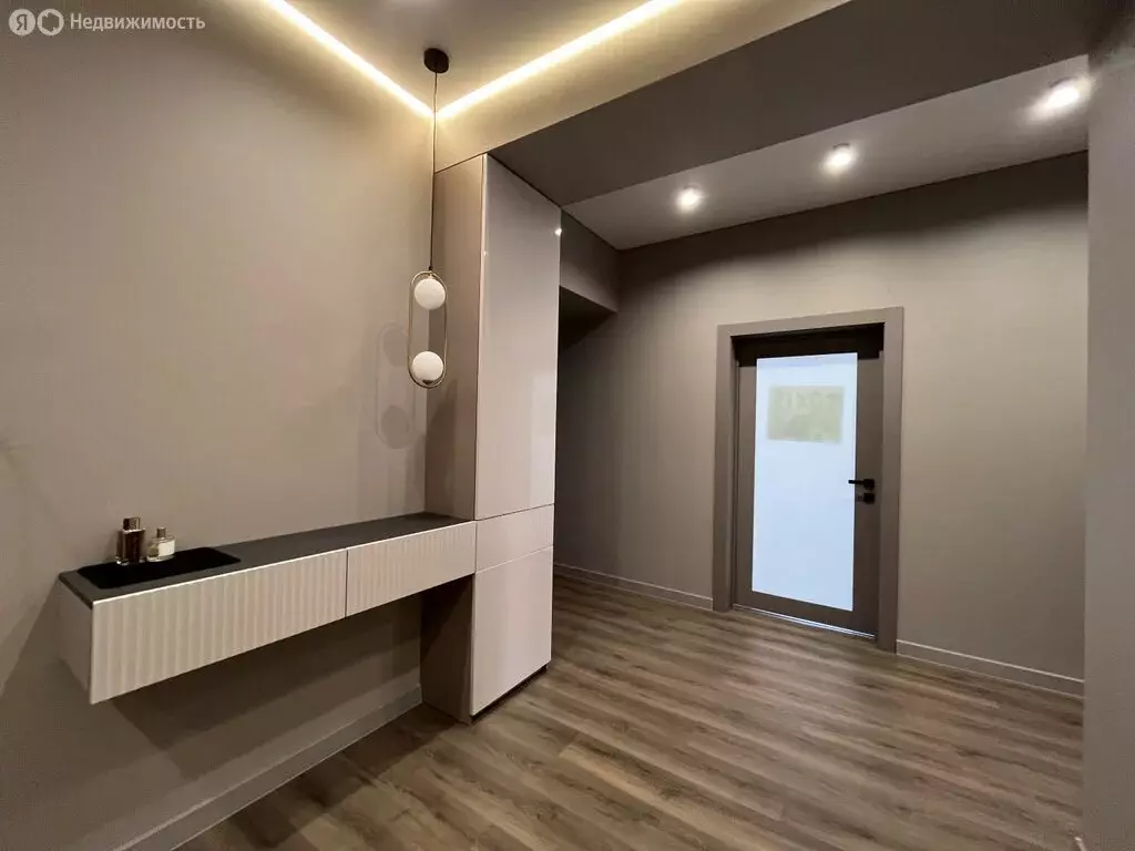 4-комнатная квартира: Сызрань, проспект Космонавтов, 9 (164 м) - Фото 1