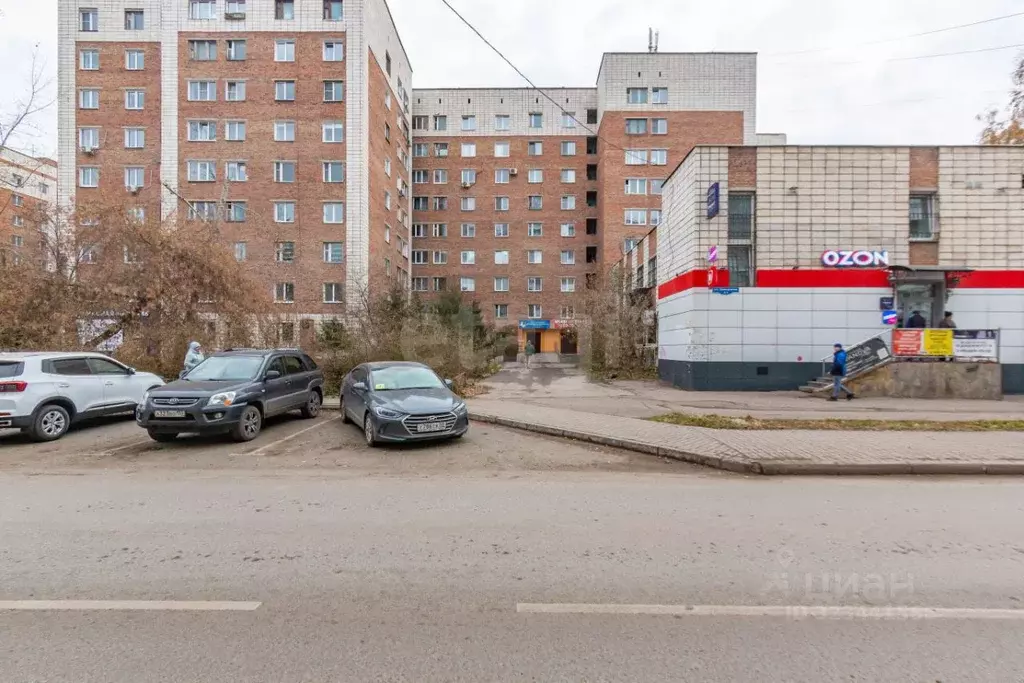 Помещение свободного назначения в Омская область, Омск ул. Дмитриева, ... - Фото 1