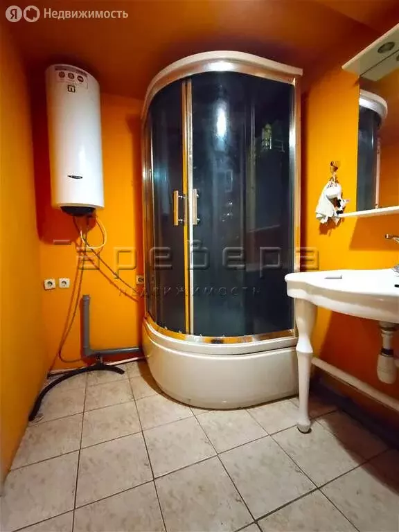 Дом в Красноярский край, Емельяновский муниципальный округ, деревня ... - Фото 1