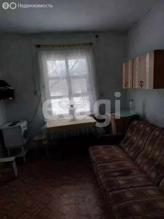 2-комнатная квартира: Улан-Удэ, улица Пржевальского, 3А (28 м) - Фото 0