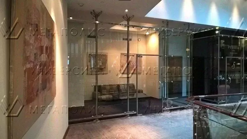 Помещение свободного назначения в Москва Неглинная ул., 4 (18 м) - Фото 0