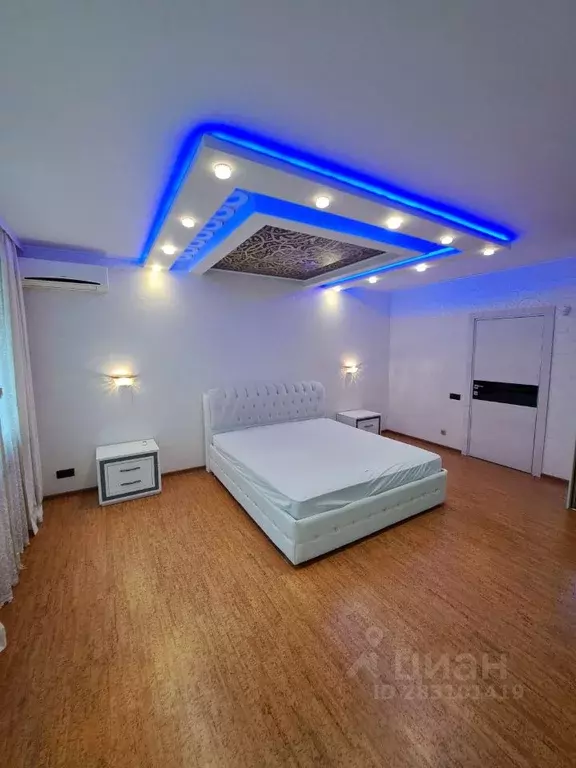 2-к кв. Астраханская область, Астрахань ул. Максима Горького, 57 ... - Фото 1