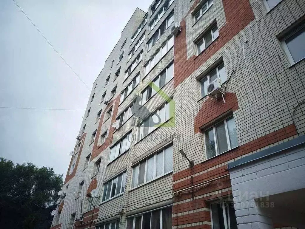 2-к кв. Самарская область, Сызрань Пролетарский пер., 22 (66.0 м) - Фото 0