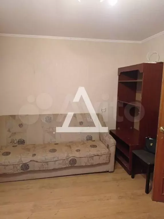Комната 17 м в 3-к., 4/10 эт. - Фото 0