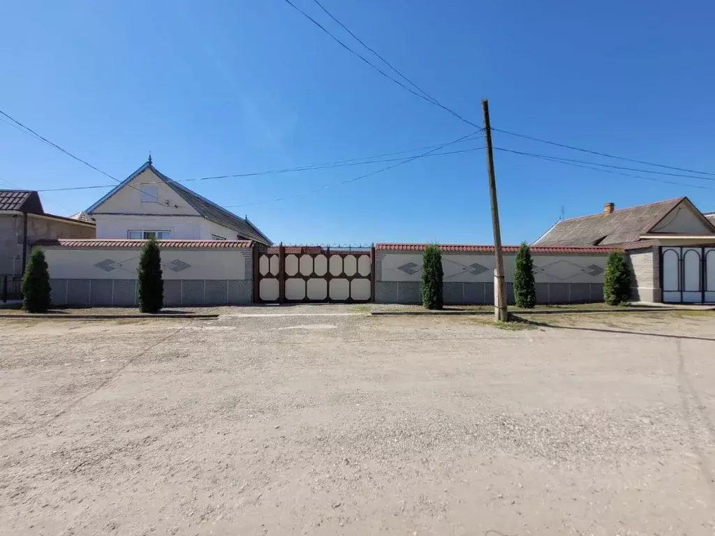 Дом в Кабардино-Балкария, Баксан ул. Свободы, 34 (105 м) - Фото 1