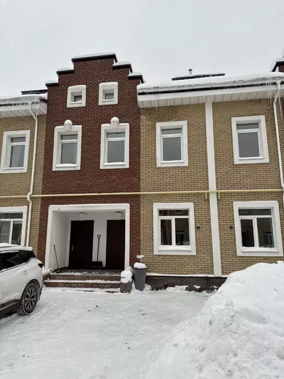 Таунхаус в Московская область, Красногорск городской округ, д. ... - Фото 1