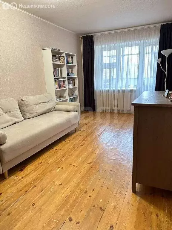 3-комнатная квартира: Сыктывкар, улица Пушкина, 28 (54.9 м) - Фото 1