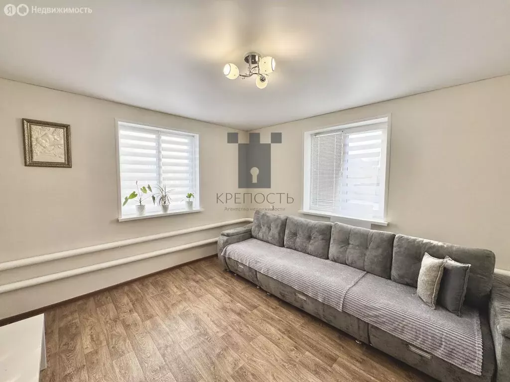 Дом в село Ира, улица 70 лет Октября (80 м) - Фото 1