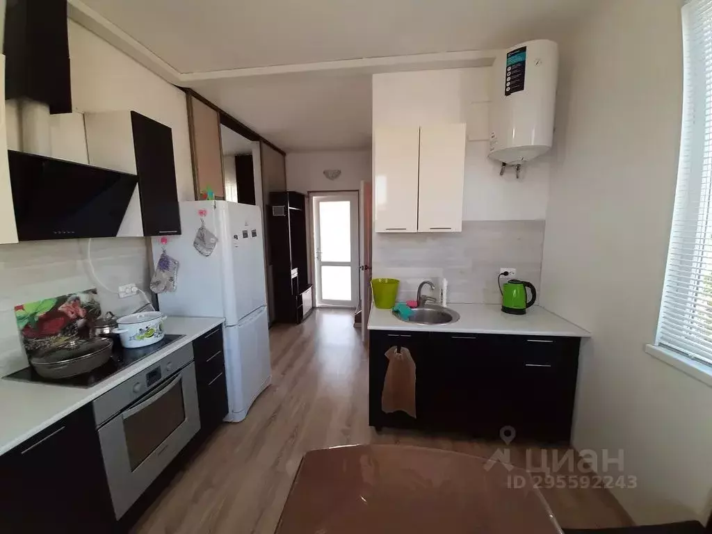 Дом в Крым, Судак ул. Исмаила Гаспринского, 10 (80 м) - Фото 1