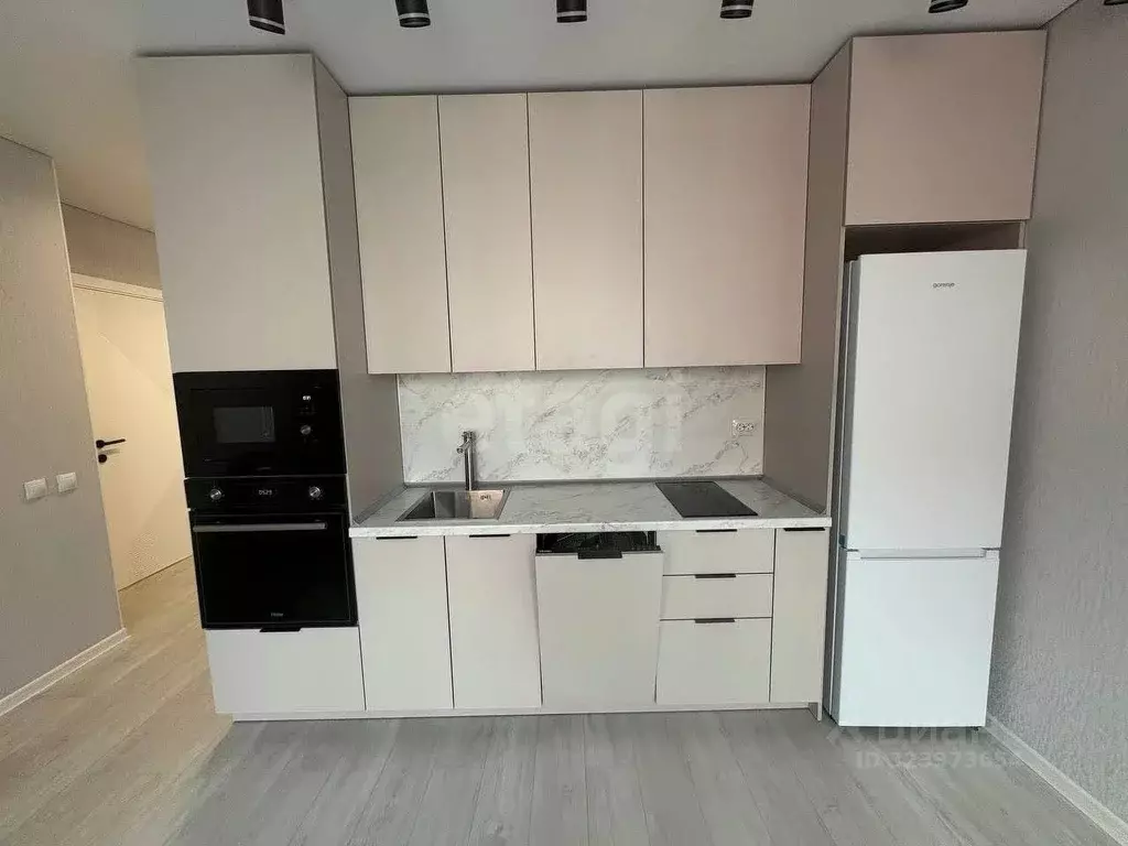 1-к кв. Тюменская область, Тюмень ул. Новоселов, 96 (36.0 м) - Фото 2