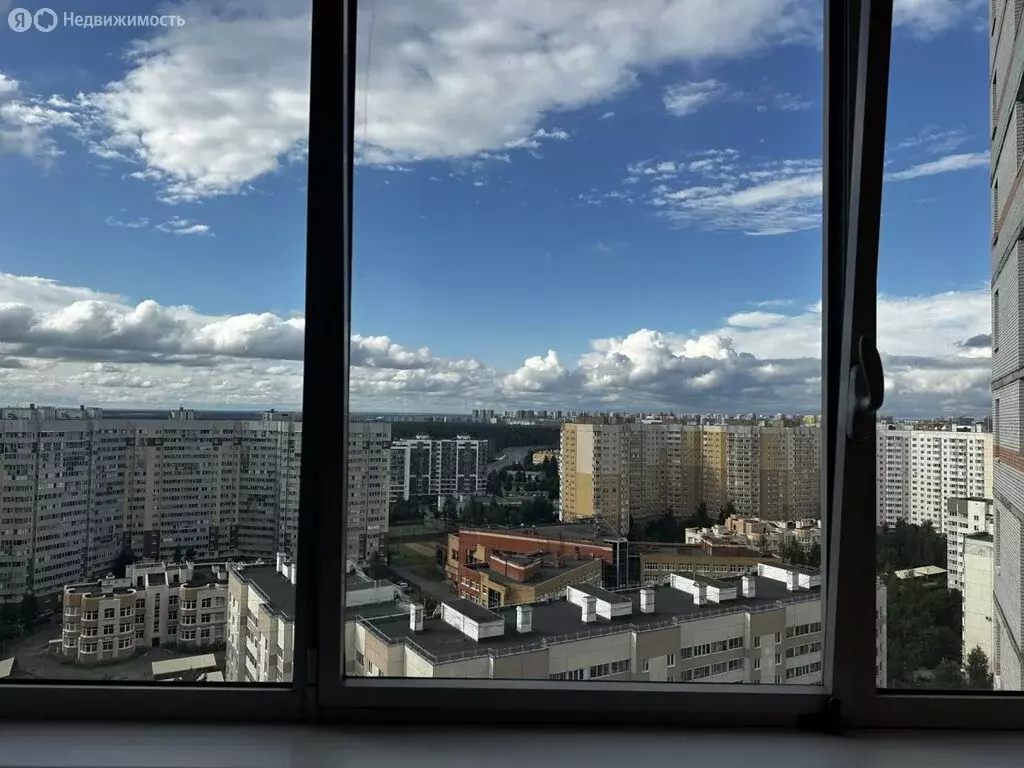 3-комнатная квартира: Санкт-Петербург, улица Оптиков, 47к1 (105.9 м) - Фото 1