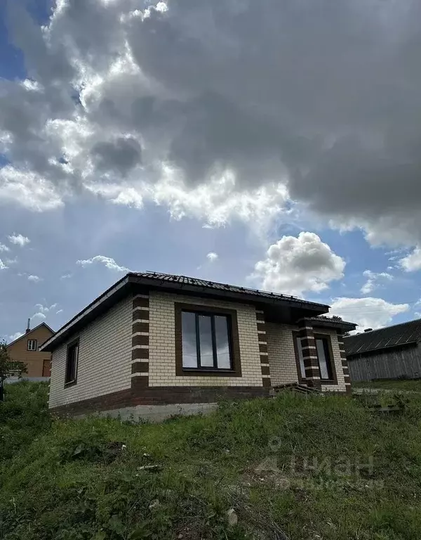 Дом в Татарстан, Балтаси пгт ул. Гарифуллина (105 м) - Фото 1