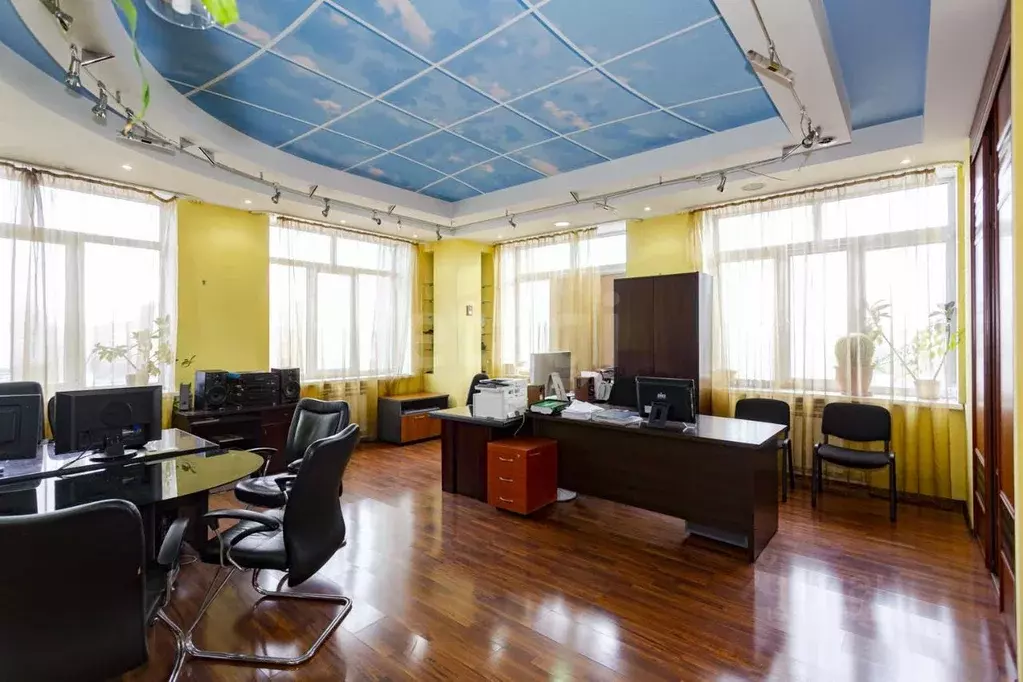 Офис в Кемеровская область, Новокузнецк ул. Орджоникидзе, 35 (772 м) - Фото 1