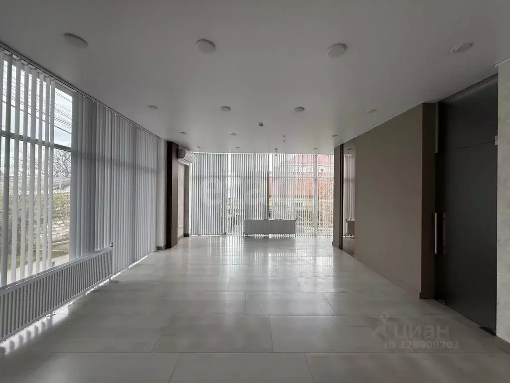 Помещение свободного назначения в Крым, Симферополь просп. Победы (70 ... - Фото 1