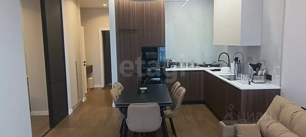 2-к кв. Крым, Симферополь ул. Воровского (64.0 м) - Фото 1