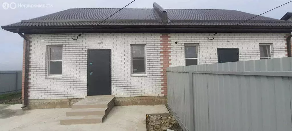 Дом в Новотитаровская, Крайняя улица (37 м) - Фото 1