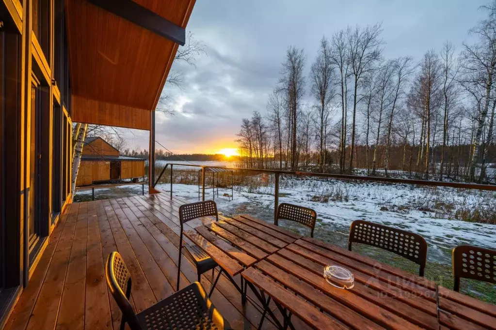 Дом в Ленинградская область, Приозерский район, Ромашкинское с/пос, ... - Фото 1