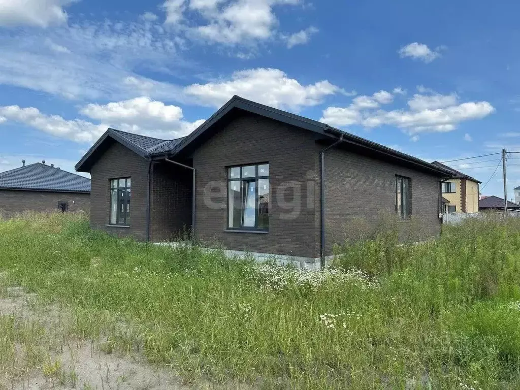 Дом в Брянская область, Брянский район, Отрадненское с/пос, с. ... - Фото 1