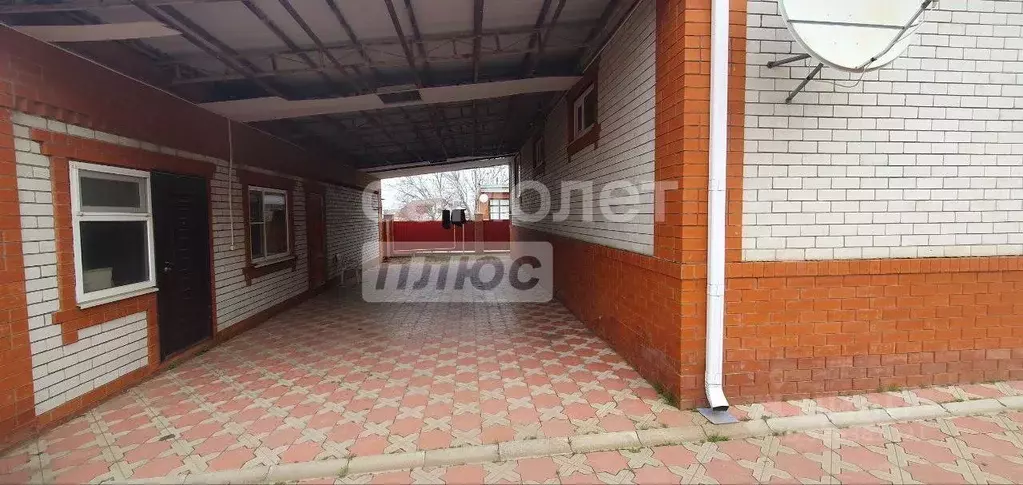 Дом в Краснодарский край, Выселки ст-ца пер. Ставропольский, 8 (269 м) - Фото 2