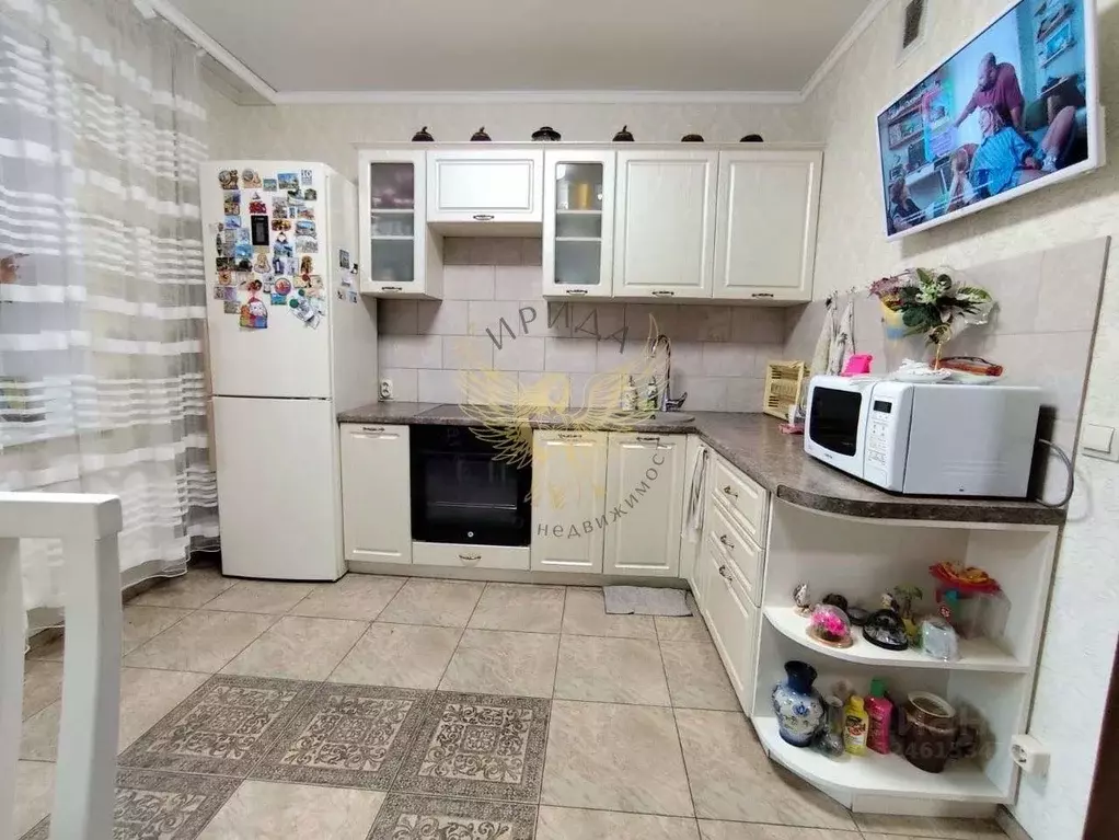 2-к кв. Белгородская область, Старый Оскол Космос мкр, 14 (64.6 м) - Фото 2