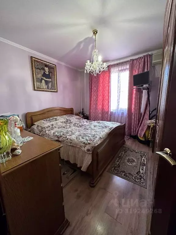 2-к кв. Краснодарский край, Краснодар Юбилейный мкр, ул. 70-летия ... - Фото 0