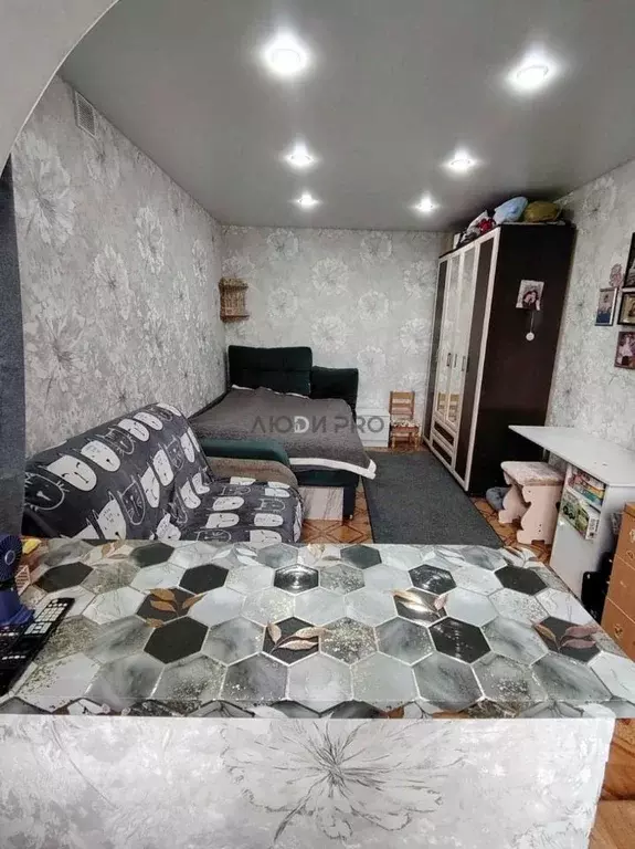 1-к кв. Алтайский край, Барнаул Новосиликатный мкр, ул. Суворова, 12к1 ... - Фото 1