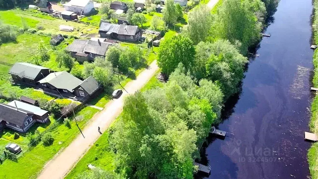 Дом в Ленинградская область, Волховский район, Свирицкое с/пос, д. ... - Фото 1
