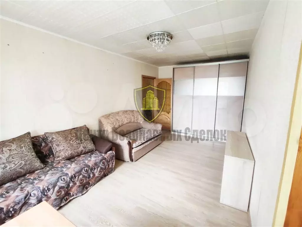2-к. квартира, 40,6 м, 1/5 эт. - Фото 0
