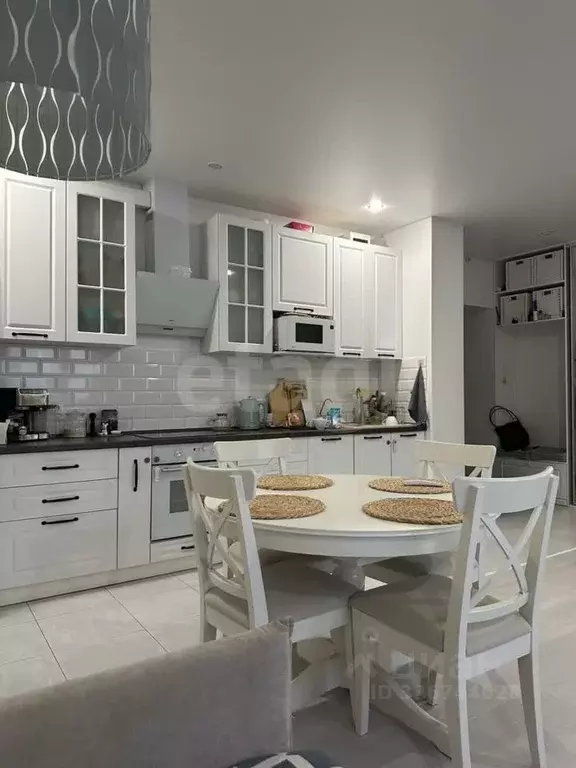 3-к кв. Тюменская область, Тюмень Харьковская ул., 68 (79.0 м) - Фото 0