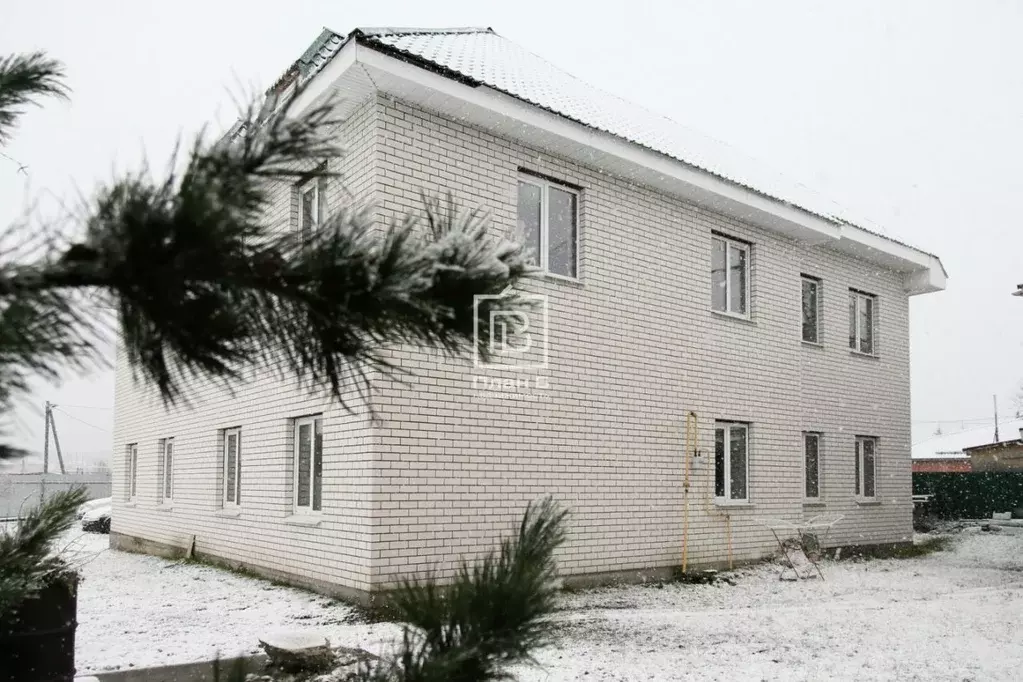 Коттедж в Калужская область, Дзержинский муниципальный округ, с. ... - Фото 1