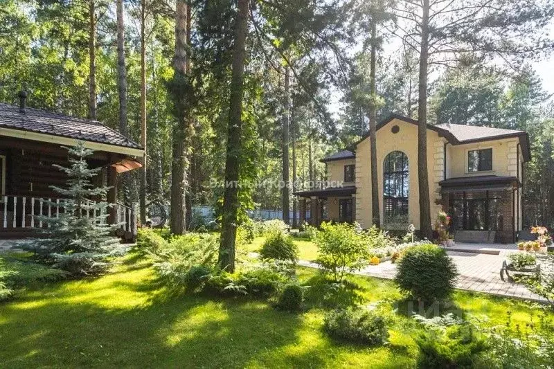 Коттедж в Кемеровская область, Междуреченск Геолог дп,  (262 м) - Фото 1