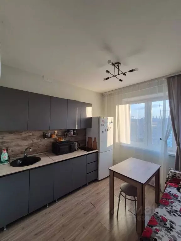 1-к кв. Курганская область, Курган Заозерный жилрайон, 4-й мкр, 22 ... - Фото 1