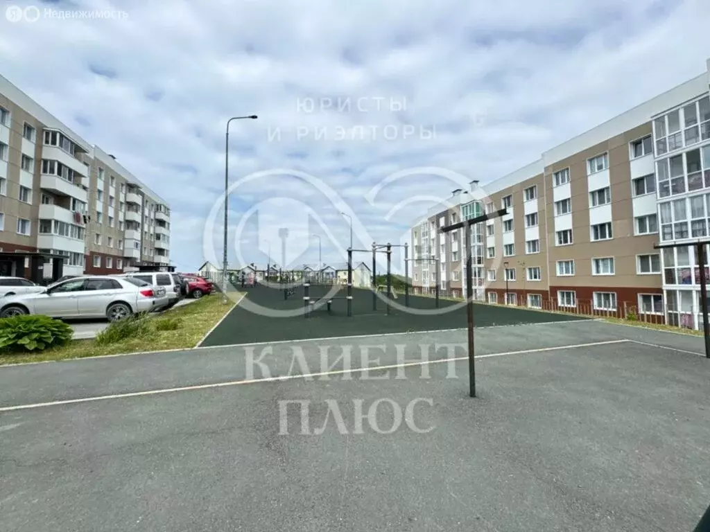 3-комнатная квартира: Корсаков, улица Калинина, 20 (75.3 м) - Фото 1