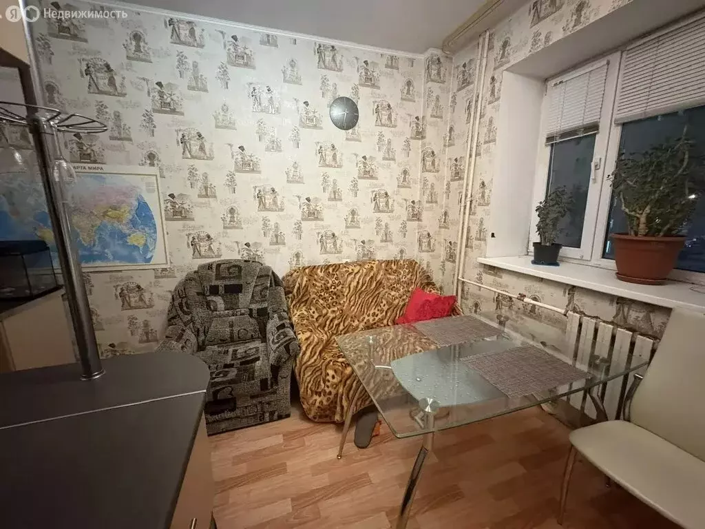 1-комнатная квартира: Альметьевск, улица Шевченко, 154 (41 м) - Фото 1