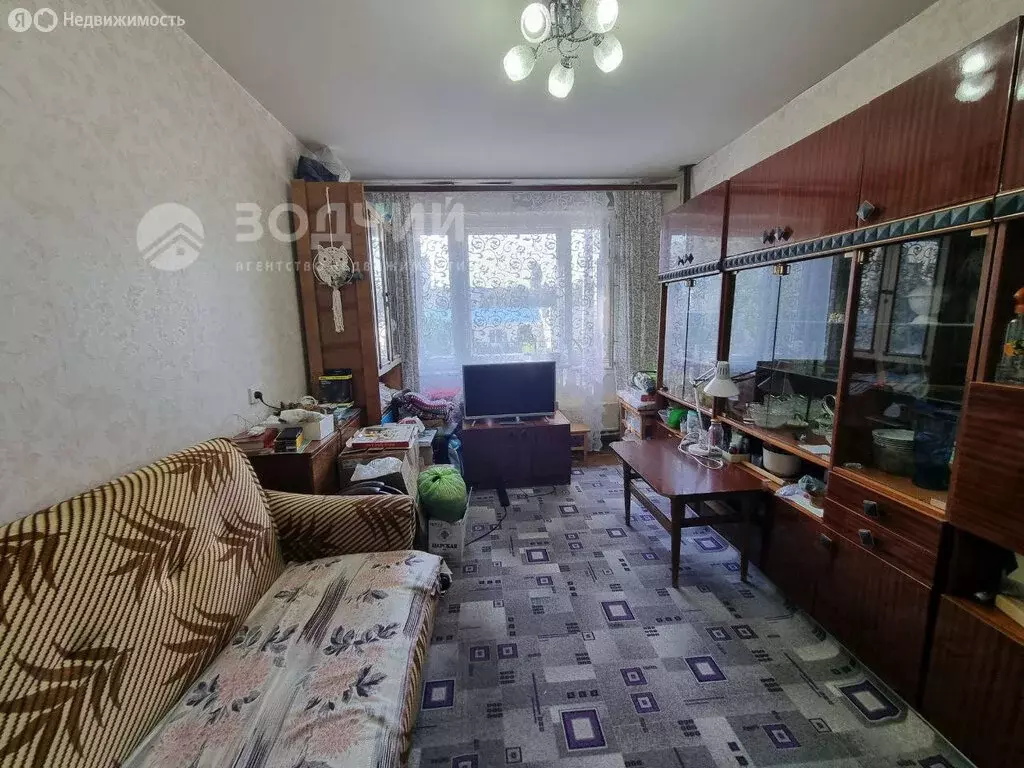 3-комнатная квартира: Чебоксары, Гражданская улица, 88 (68 м) - Фото 0